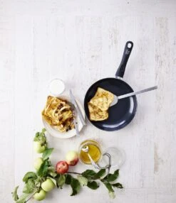 GreenChef Diamond Koekenpannenset Ø 20cm + Ø 28cm - Zwart - Inductie - PFAS-vrij 28 GreenChef Diamond Koekenpannenset Ø 20cm + Ø 28cm - Zwart - Inductie - PFAS-vrij -Thuiskeuken 1038x1200