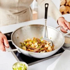 Demeyere Industry 5 RVS Wokpan – Wokpan Inductie – 30 Cm –2 Handvaten – PTFE-vrij -Thuiskeuken 1200x1200 1008