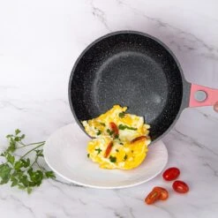 Royalty Line Inductie Pannenset - Luxe 14-delige Pannenset Marmeren Coating - Pannen Met Afneembare Handvaten - Oven-Ready - PFAS-Vrij - Voor Alle Warmtebronnen - Afneembare Koudgrepen - Antiaanbaklaag - Koekenpan Met Glazen Deksels - Roze -Thuiskeuken 1200x1200 1116