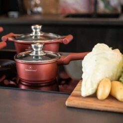 Herenthal Pannenset Inductie - Luxe 10-delige Koekenpan Inductie - Voor Alle Warmtebronnen - Pannen Met Glazen Deksels En Koudgrepen - Burgundy -Thuiskeuken 1200x1200 121