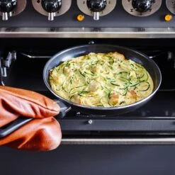 GreenPan Cambridge Hapjespan Met Deksel 24cm - Zwart - Inductie - PFAS-vrij 25 GreenPan Cambridge Hapjespan Met Deksel 24cm - Zwart - Inductie - PFAS-vrij -Thuiskeuken 1200x1200 1336