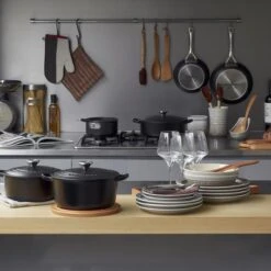 Le Creuset Signature Braadpan - 4,2 L - 24 Cm - Zwart 20 Le Creuset Signature Braadpan - 4,2 L - 24 Cm - Zwart -Thuiskeuken 1200x1200 1441