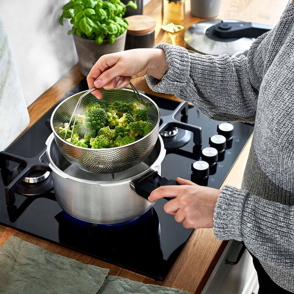 Springlane Roestvrijstalen Snelkookpan - Inductie - Pressure Cooker - 6,0 L Met Stoommand 9 Springlane Roestvrijstalen Snelkookpan - Inductie - Pressure Cooker - 6,0 L Met Stoommand - Afbeelding 7