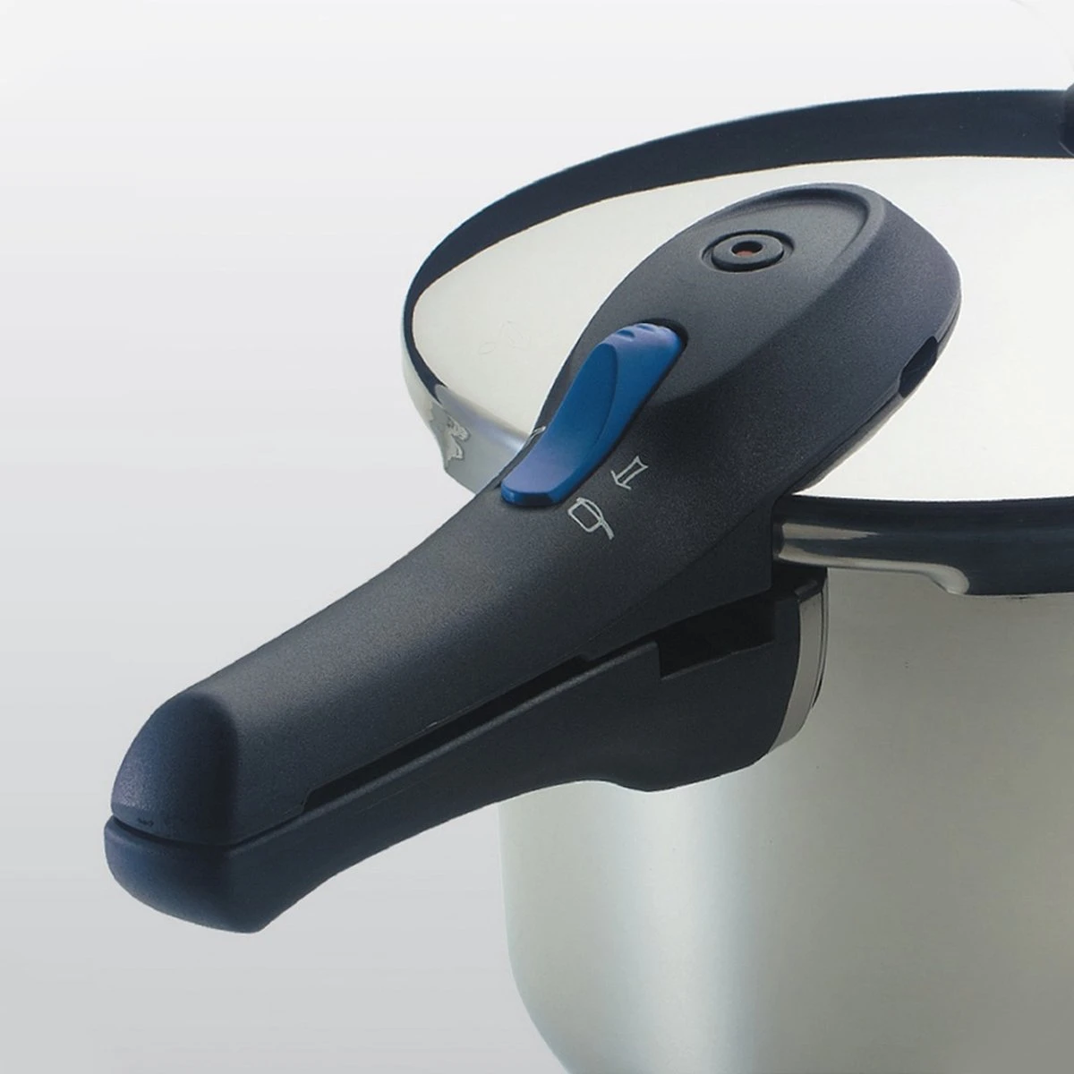 BK Snelkookpan 22 Cm / 6L - RVS - Glans - Inductie 4 BK Snelkookpan 22 Cm / 6L - RVS - Glans - Inductie - Afbeelding 2