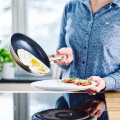 GreenPan Cambridge Koekenpan 28cm - Brons - Inductie - PFAS-vrij -Thuiskeuken 1200x1200 345