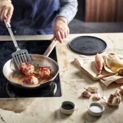 Demeyere Classico 3 RVS Koekenpan – Koekenpan Inductie - 20 Cm – PTFE-vrij 12 Demeyere Classico 3 RVS Koekenpan – Koekenpan Inductie - 20 Cm – PTFE-vrij -Thuiskeuken 1200x1200 426