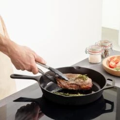 Navaris Gietijzeren Koekenpan - Braadpan Van Gietijzer - Ronde Skillet - Geschikt Voor Alle Warmtebronnen - Ø 25 Cm - Ovenbestendig Tot 260?graden -Thuiskeuken 1200x1200 433