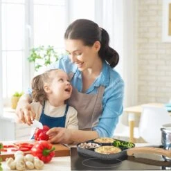 Professionele Koekenpan - Inductie - Voor Eieren / Pannekoeken / Hamburgers - Bakpan - Pan Voor 4 Eieren - Crepe Maker - Pannenkoekenmaker - Braadpan - Anti Aanbaklaag -Thuiskeuken 1200x1200 543