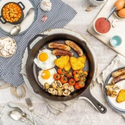 Nuovva Cast Iron Skillet / Gietijzeren Pan - 32cm 13 Nuovva Cast Iron Skillet / Gietijzeren Pan - 32cm -Thuiskeuken 1200x1200 586