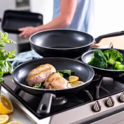 GreenPan Memphis Koekenpannenset - 3-delig - Zwart - Inductie - PFAS-vrij 33 GreenPan Memphis Koekenpannenset - 3-delig - Zwart - Inductie - PFAS-vrij -Thuiskeuken 1200x1200 799