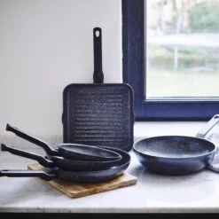 BK Universe Wok Ø 28cm - Inductie - Anti-aanbak - PFAS-vrij -Thuiskeuken 1200x1200 874