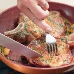 Livington Copper & Stone Pan - 24cm Koekenpan- Anti-aanbaklaag En Krasbestendig - Graniet Look - Binnenste Steenlaag Voor Perfecte Warmteverdeling - Geschikt Voor Ceran, Gas, Elektrisch, Inductie -Thuiskeuken 1200x1200 919