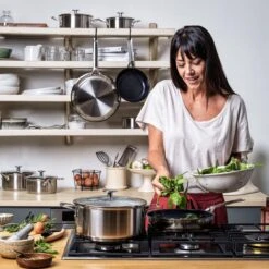 KitchenAid Stainless Steel Wok ø28cm - RVS - Inductie - Anti-aanbak -Thuiskeuken 1200x1200 947