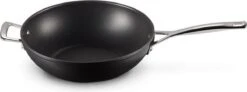 LE CREUSET - Les Forgees - Wokpan 30cm -Thuiskeuken 1200x445 1