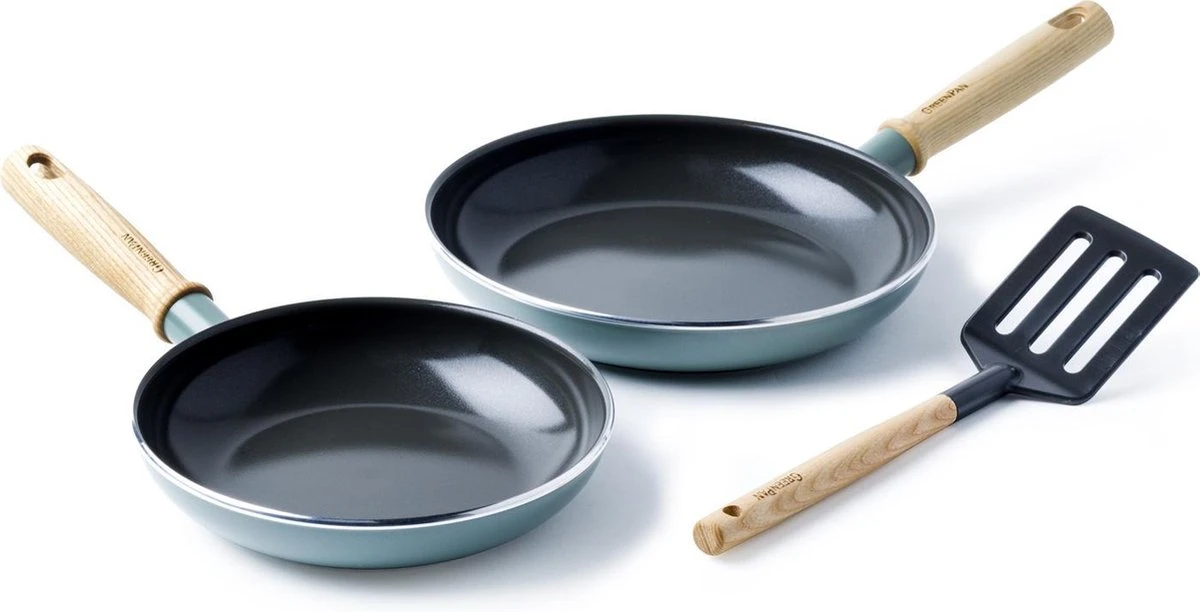 GreenPan Mayflower Koekenpannenset Ø 20cm + Ø 24cm + 1 Accessoire - Lichtblauw - Inductie - PFAS-vrij 3 GreenPan Mayflower Koekenpannenset Ø 20cm + Ø 24cm + 1 Accessoire - Lichtblauw - Inductie - PFAS-vrij