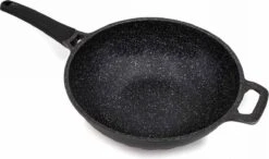 Cheffinger Wokpan Met Deksel - 32cm - Zwart - Pan - Keukenaccessoires -Thuiskeuken 1200x708 3
