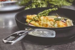 Demeyere Alu Pro Dura Glide Koekenpan - Ø 24 & Ø 28cm - Titanium -Thuiskeuken 1200x799 31