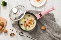 Royalty Line Inductie Pannenset - Luxe 14-delige Pannenset Marmeren Coating - Pannen Met Afneembare Handvaten - Oven-Ready - PFAS-Vrij - Voor Alle Warmtebronnen - Afneembare Koudgrepen - Antiaanbaklaag - Koekenpan Met Glazen Deksels - Roze -Thuiskeuken 1200x799 99