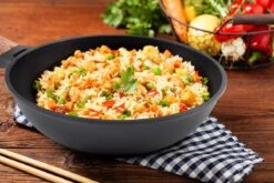 Rosmarino Black Line - Wokpan - Ø30cm - 100% PFAS & PFOA Vrij - Gegoten Aluminium - Non-stick Minerale Coating - Ergonomische Handgreep - Geschikt Voor Alle Warmtebronnen & Vaatwasser -Thuiskeuken 1200x800 203