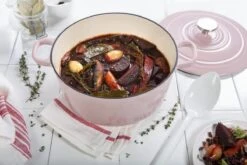 BK Bourgogne Braadpan Ø 24 Cm - Roze - Gietijzer - Inductie -Thuiskeuken 1200x800 279