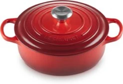 Le Creuset - Gietijzeren - Lage Braadpan - 24cm - Kersenrood 26 Le Creuset - Gietijzeren - Lage Braadpan - 24cm - Kersenrood -Thuiskeuken 1200x821 7