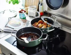 Dagelijkse Kost Door Jeroen Meus - Hapjespan Met Deksel ø24cm - Inductie - PFAS-vrij 10 Dagelijkse Kost Door Jeroen Meus - Hapjespan Met Deksel ø24cm - Inductie - PFAS-vrij -Thuiskeuken 1200x926 84