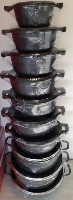 Royalty Line - Marble Soep/braadpan - Met Glazen Deksel Zwart - 24 CM. RL-BS24ML 30 Royalty Line - Marble Soep/braadpan - Met Glazen Deksel Zwart - 24 CM. RL-BS24ML -Thuiskeuken 438x1200 1