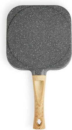 Magnani - Eierpan - 4 Bakplaten Van ⌀ 8 Cm - Voor Gas- En Elektrische Kookplaten - Aluminium - Houten Handvat - 38 X 18.7 X 2 Cm -Thuiskeuken 661x1200 1