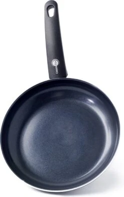 GreenPan Cambridge Koekenpan 28cm - Zwart - Inductie - PFAS-vrij 36 GreenPan Cambridge Koekenpan 28cm - Zwart - Inductie - PFAS-vrij -Thuiskeuken 758x1200