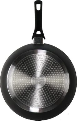 Koekenpan Zwart Ø 24cm Met Deksel - Voor Alle Warmtebronnen, Ook Inductie -Thuiskeuken 768x1200 1