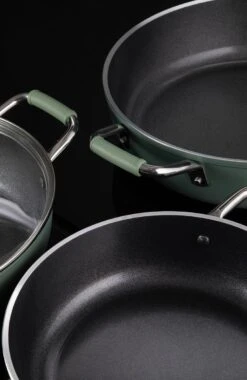 Primecook - Braadpan / Hapjespan Met Deksel - Ø 28 Cm - PFAS-vrij - Inductie - Ecoshield -Thuiskeuken 781x1200
