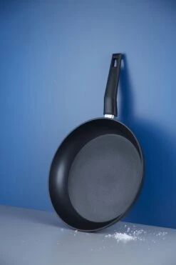 DAY Koekenpan - Ø32CM - Dubbele Antiaanbaklaag 10 DAY Koekenpan - Ø32CM - Dubbele Antiaanbaklaag -Thuiskeuken 800x1200 10