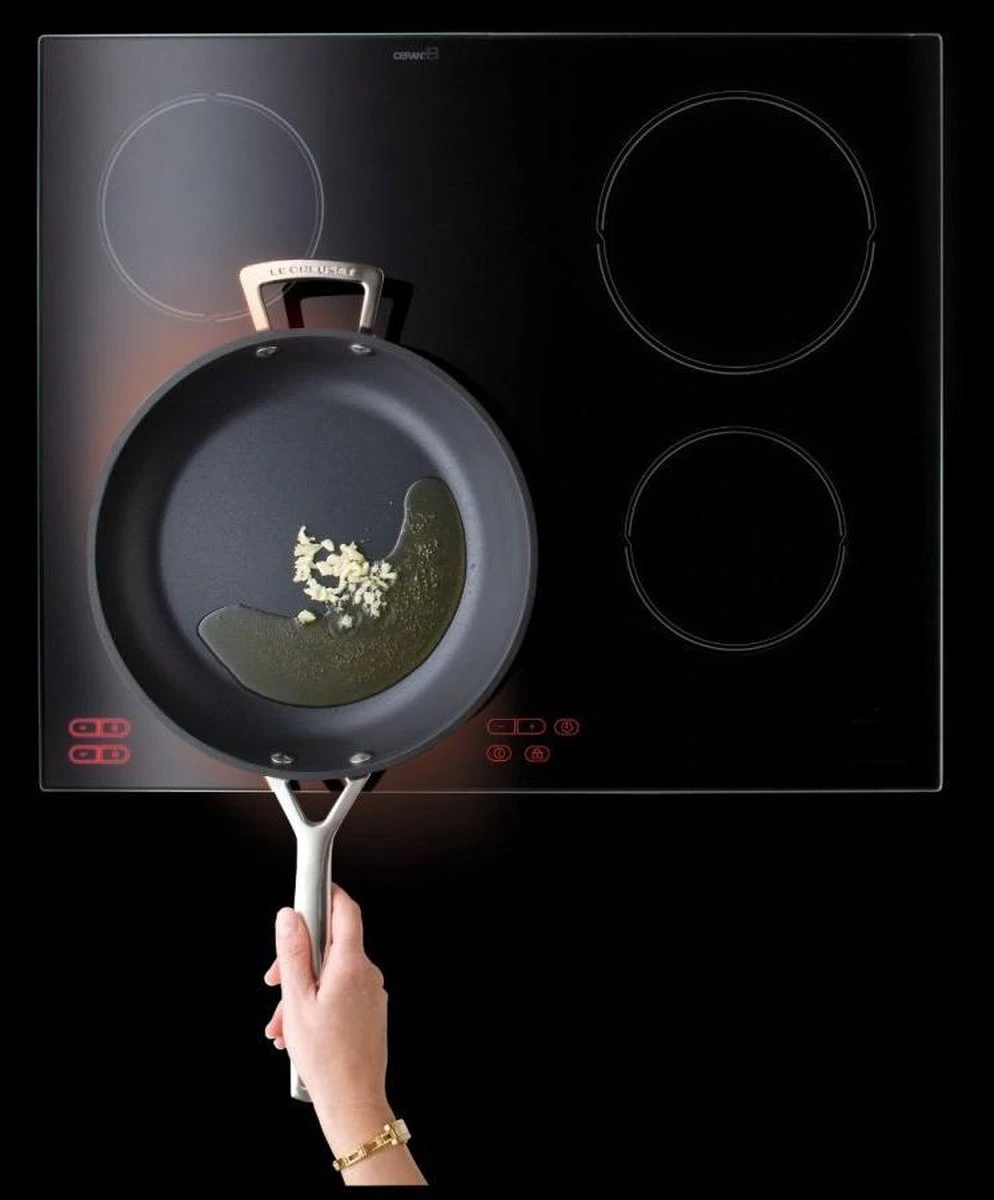 Le Creuset Koekenpan Les Forgées TNS - ø 26 Cm - Standaard Anti-aanbaklaag 5 Le Creuset Koekenpan Les Forgées TNS - ø 26 Cm - Standaard Anti-aanbaklaag - Afbeelding 3